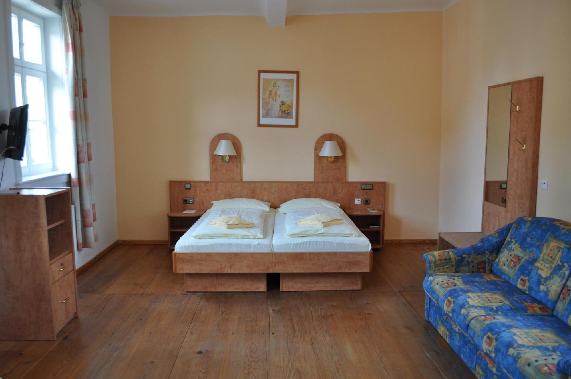 Schlosshotel Am Hainich Behringen  Phòng bức ảnh